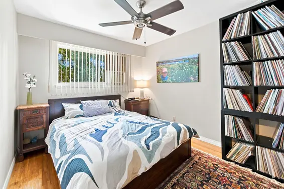 1033 Clements Avenue, North Vancouver For Sale - image 16