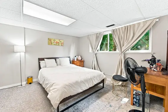 1033 Clements Avenue, North Vancouver For Sale - image 27