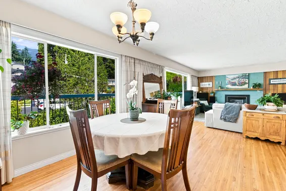 1033 Clements Avenue, North Vancouver For Sale - image 6