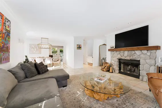 3968 Frames Place, North Vancouver For Sale - image 7