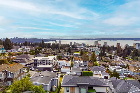 2150 Nelson Avenue, West Vancouver