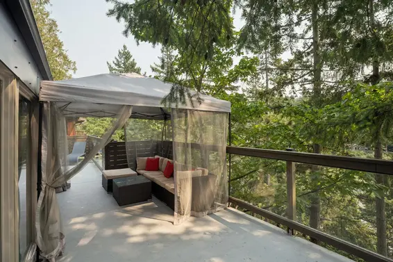 5781 Cranley Drive, West Vancouver For Sale - image 30