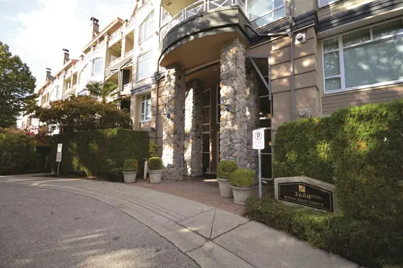 502 3600 Windcrest Drive, North Vancouver