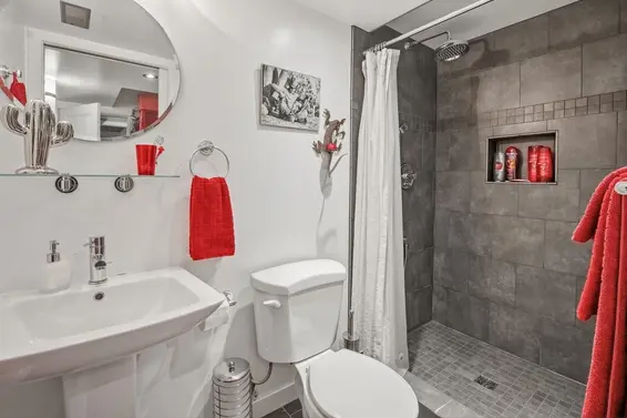 1106 Premier Street, North Vancouver For Sale - image 15