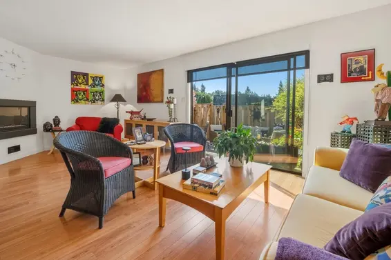 1106 Premier Street, North Vancouver For Sale - image 3
