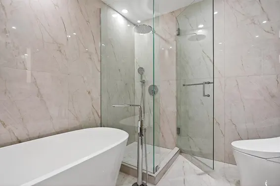 1406 135 East 13th Street, North Vancouver For Sale - image 32