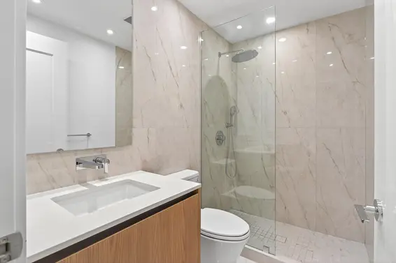 1406 135 East 13th Street, North Vancouver For Sale - image 35