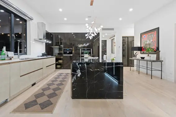 1045 Sinclair Street, West Vancouver For Sale - image 16