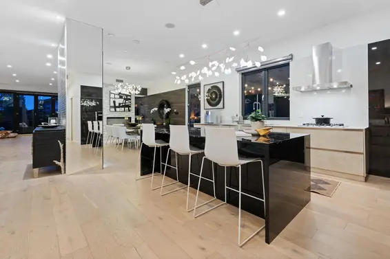 1045 Sinclair Street, West Vancouver For Sale - image 18