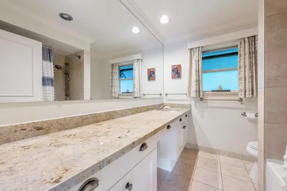 5560 Greenleaf Road, West Vancouver For Sale - image 20