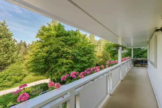 5560 Greenleaf Road, West Vancouver For Sale - image 29