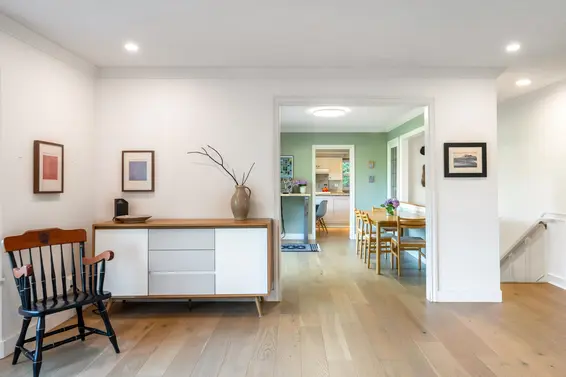 5560 Greenleaf Road, West Vancouver For Sale - image 7