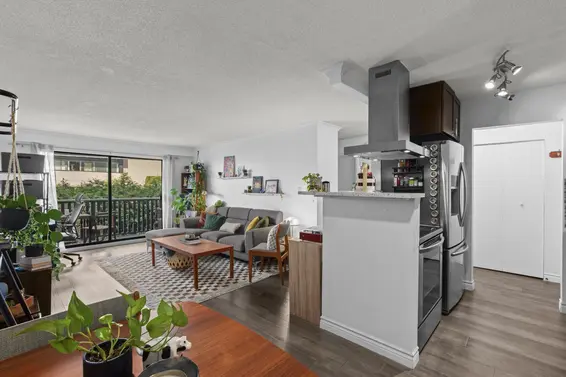 203 310 West 3rd Street, North Vancouver For Sale - image 6