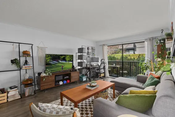 203 310 West 3rd Street, North Vancouver For Sale - image 9