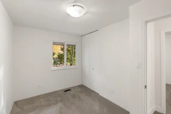 2307 Mountain Highway, North Vancouver For Sale - image 17