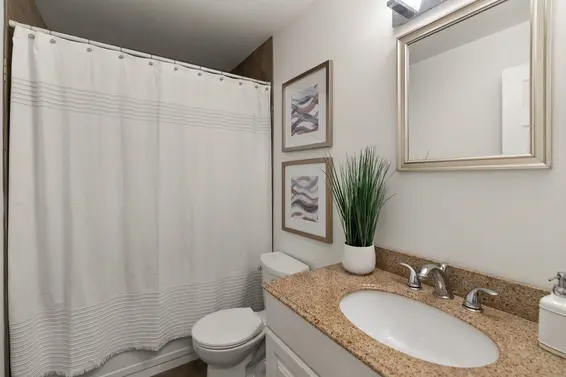 2307 Mountain Highway, North Vancouver For Sale - image 18