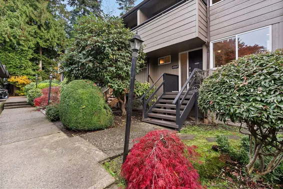 2307 Mountain Highway, North Vancouver For Sale - image 26