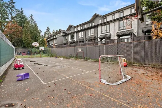 2307 Mountain Highway, North Vancouver For Sale - image 38