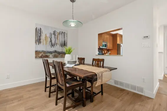 2307 Mountain Highway, North Vancouver For Sale - image 5