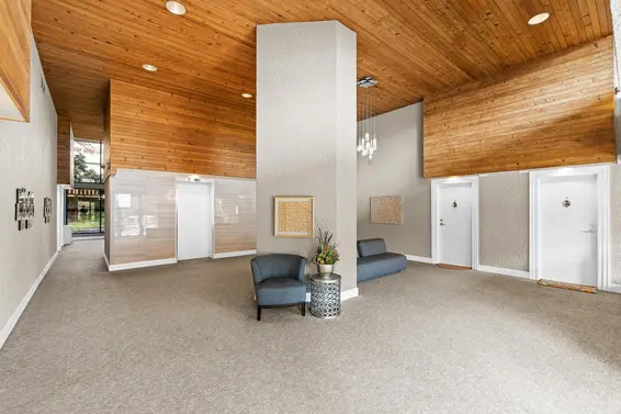 303 1745 Esquimalt Avenue, West Vancouver For Sale - image 2