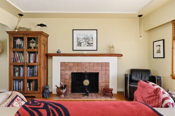 818 East 6th Street, North Vancouver For Sale - image 4