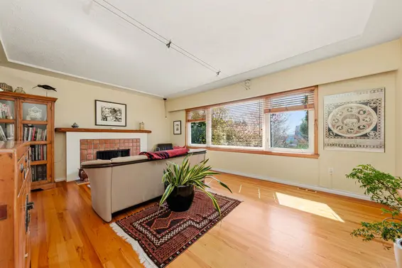 818 East 6th Street, North Vancouver For Sale - image 7