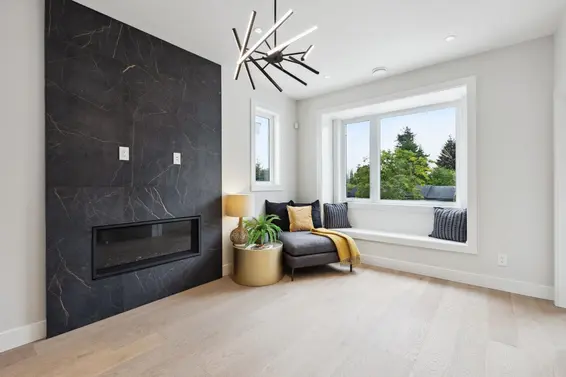 1330 West 15th Street, North Vancouver For Sale - image 3