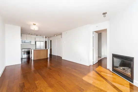 1211 175 West 1st Street, North Vancouver For Sale - image 6