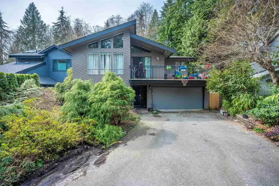 5535 Huckleberry Lane, North Vancouver