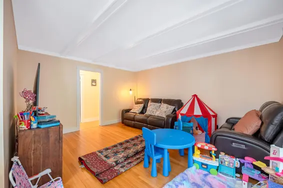 5535 Huckleberry Lane, North Vancouver For Sale - image 12