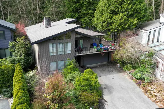5535 Huckleberry Lane, North Vancouver For Sale - image 2