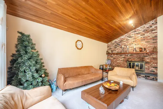 5535 Huckleberry Lane, North Vancouver For Sale - image 6