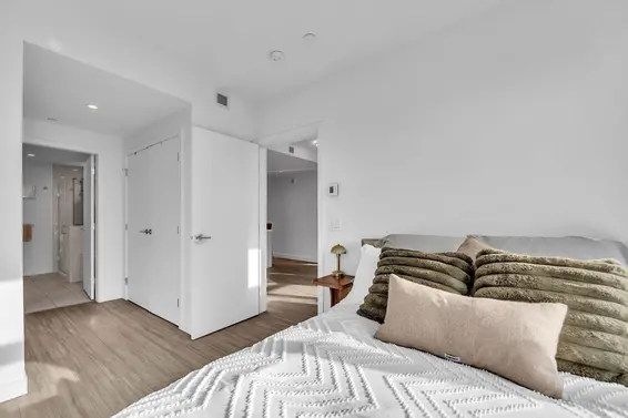 205 733 East 3rd Street, North Vancouver For Sale - image 17