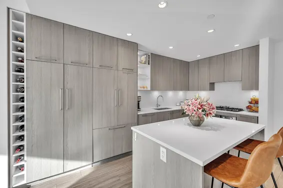 205 733 East 3rd Street, North Vancouver For Sale - image 5