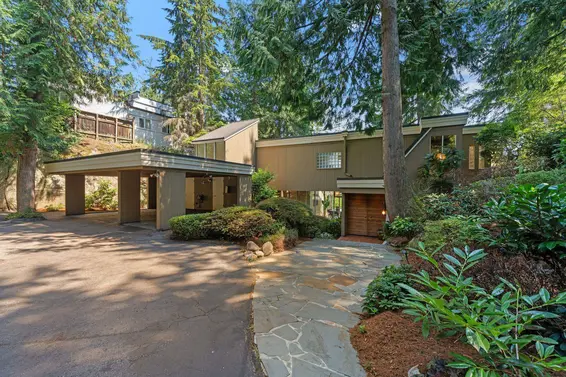 3664 Cedaridge Place, West Vancouver For Sale - image 3