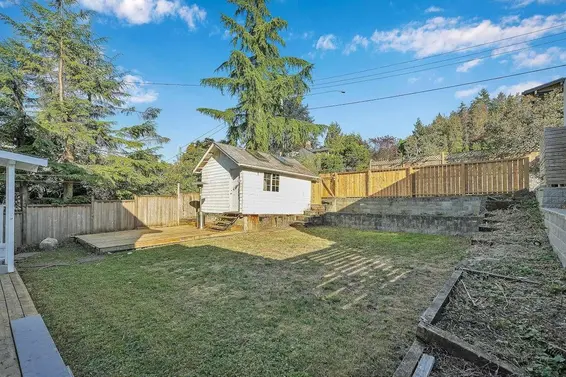 456 East 20th Street, North Vancouver For Sale - image 2