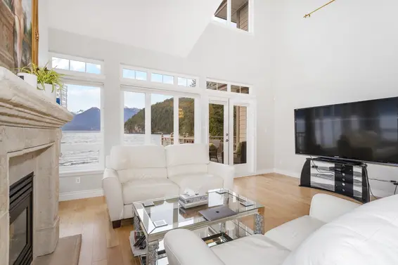 7 Beach Drive, Furry Creek For Sale - image 2