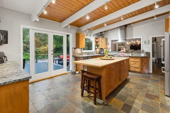 837 Wildwood Place, West Vancouver For Sale - image 16