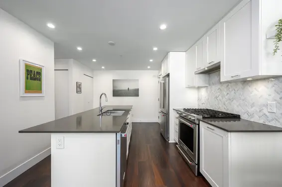 504 131 East 3rd Street, North Vancouver For Sale - image 3