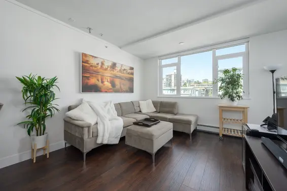 504 131 East 3rd Street, North Vancouver For Sale - image 5