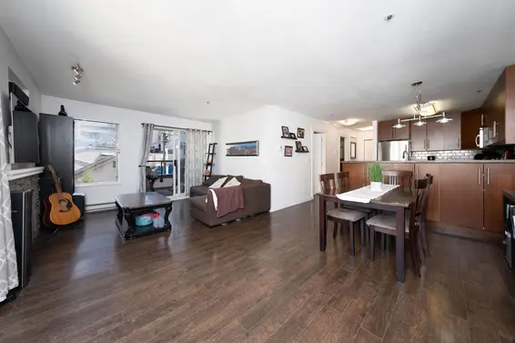 403 118 East 2nd Street, North Vancouver For Sale - image 3