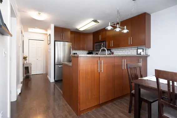 403 118 East 2nd Street, North Vancouver For Sale - image 5