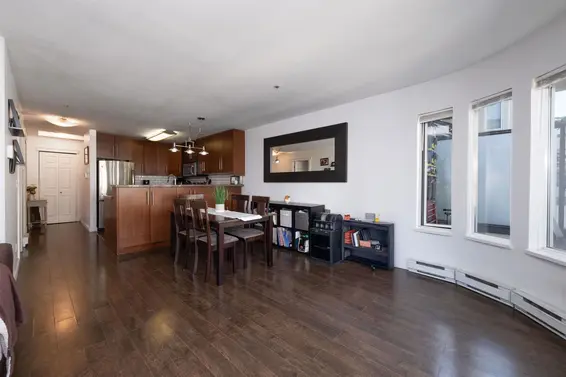 403 118 East 2nd Street, North Vancouver For Sale - image 8