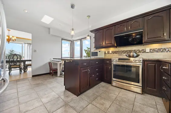 96 Bonnymuir Drive, West Vancouver For Sale - image 9