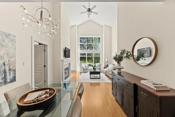 306 1140 Strathaven Drive, North Vancouver
