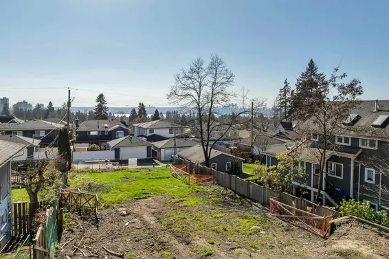 241 West 27th Street, North Vancouver For Sale - image 3