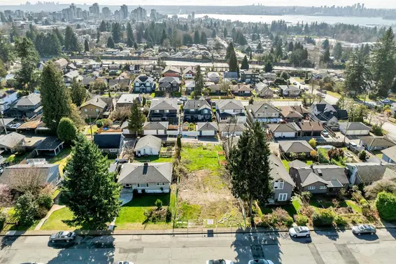 241 West 27th Street, North Vancouver For Sale - image 4