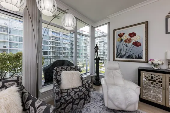 303 185 Victory Ship Way, North Vancouver For Sale - image 11