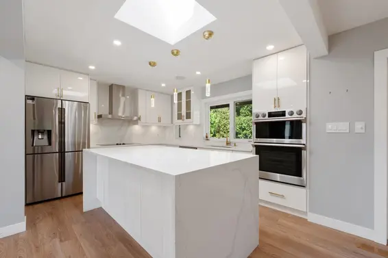 4640 Highland Boulevard, North Vancouver For Sale - image 2