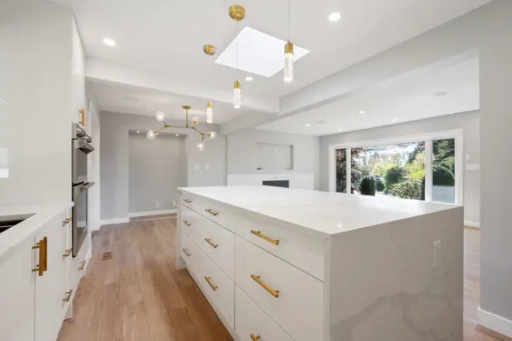 4640 Highland Boulevard, North Vancouver For Sale - image 4